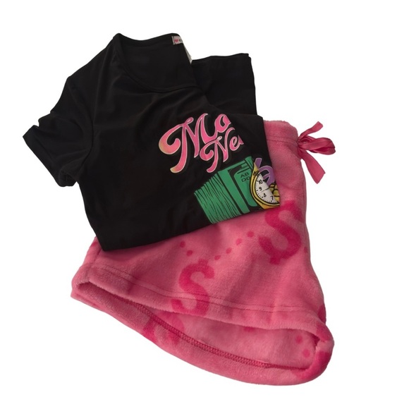 em & alfie Other - em & alfie Tee and Pink Fleece Pajama Set​​